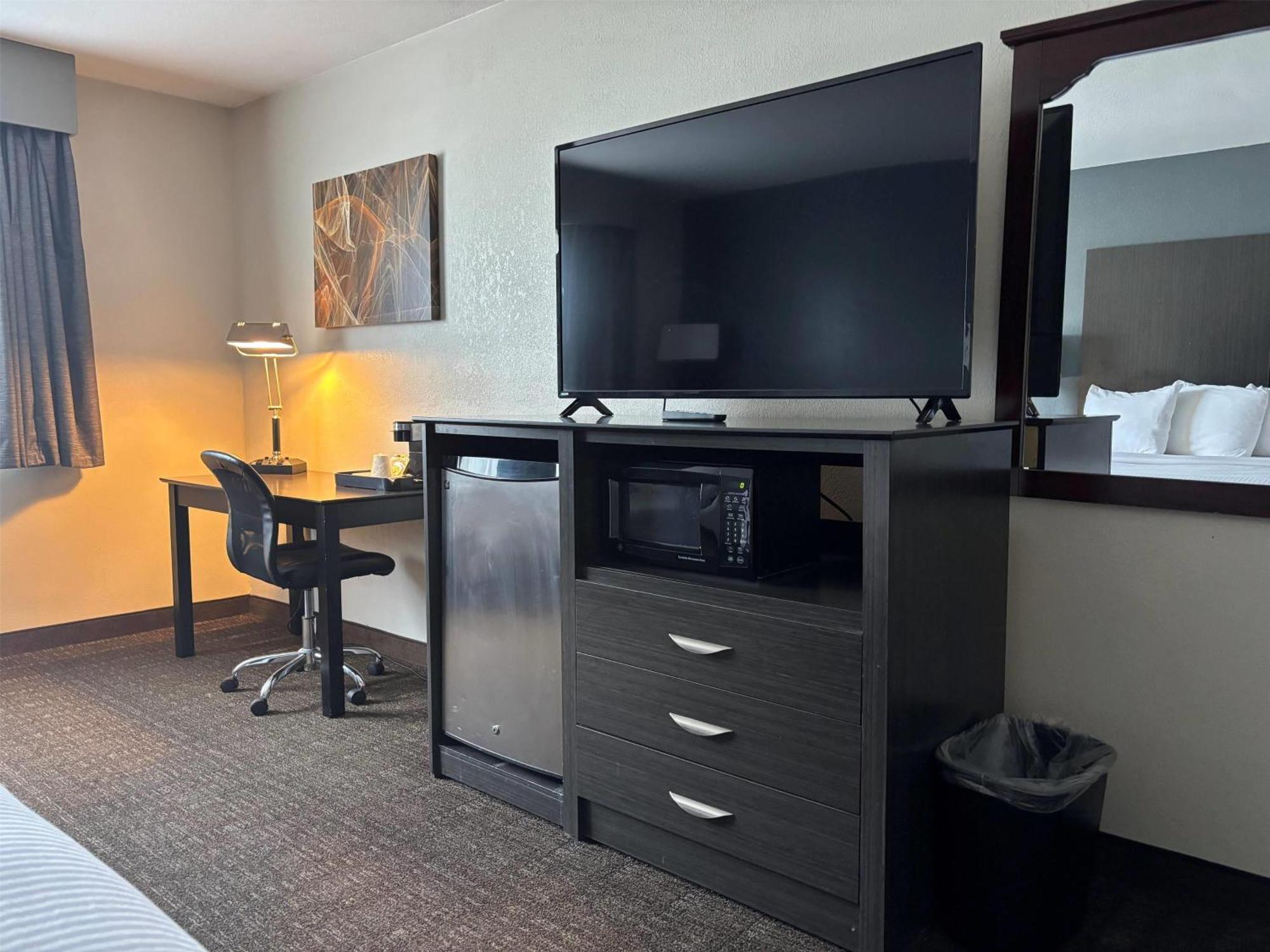 Baymont By Wyndham Chester Il Экстерьер фото